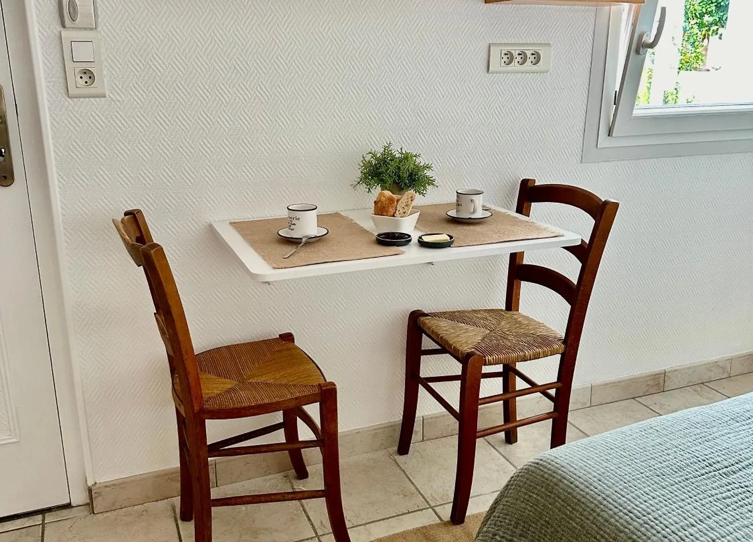 Jolie Chambre A 2 Mn A Pied De La Plage Loctudy 0*,  Francia