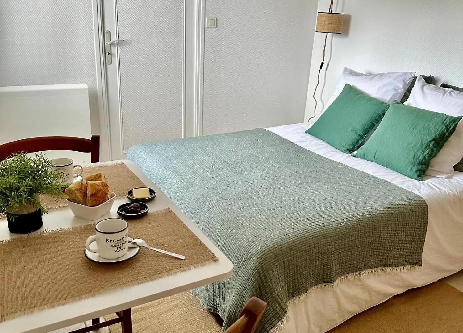 Jolie Chambre A 2 Mn A Pied De La Plage Loctudy